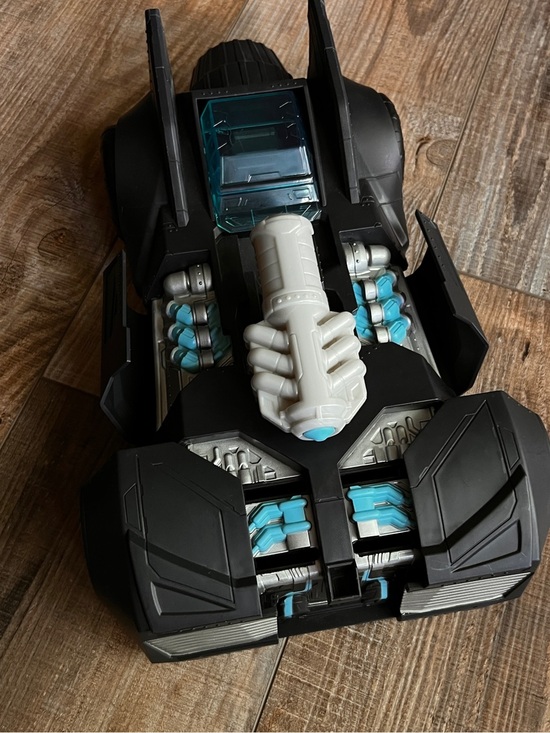 DC Comics Other - DC Comics Batman Tech Defender Batmobile Transforming Vehicle Blaster Launcher